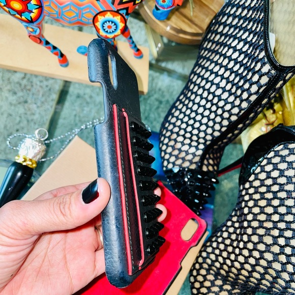 Louboutin Kios iPhone X covers - Picture 12 of 12